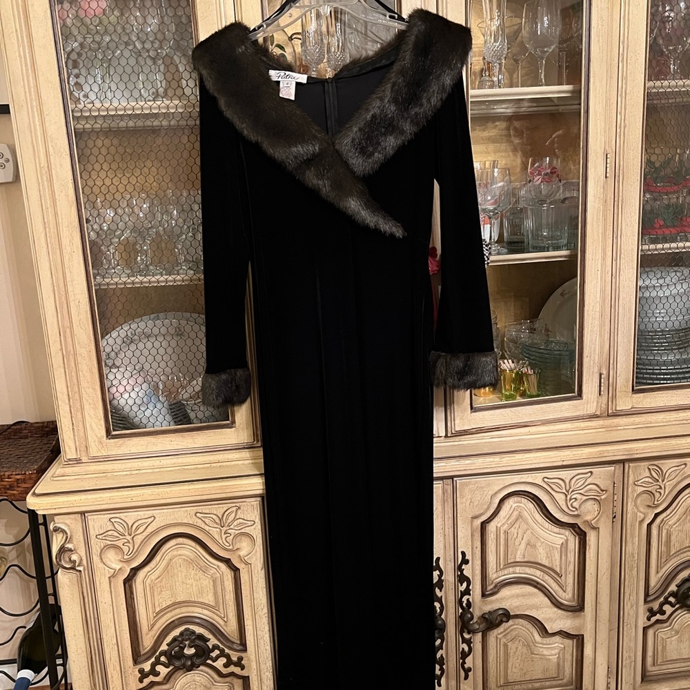 Vintage Patra black velvet long sleeve faux fur cuffed formal dress 8